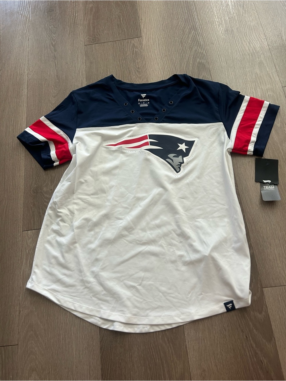 Fanatics White Navy & Red New England Patriots V-Neck Tee